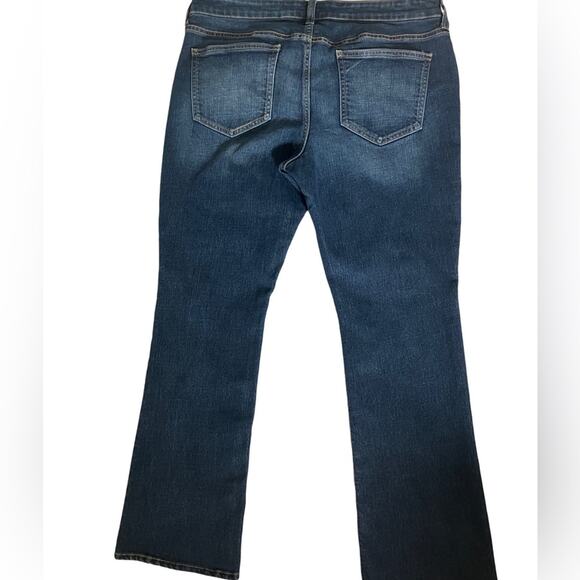 Old Navy The Diva Flare Leg Jeans - Picture 6 of 9